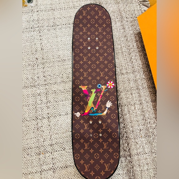 ***SOLD*** Louis Vuitton X Murakami 2025 SuperFlat Skateboard- NIB - Picture 6 of 13